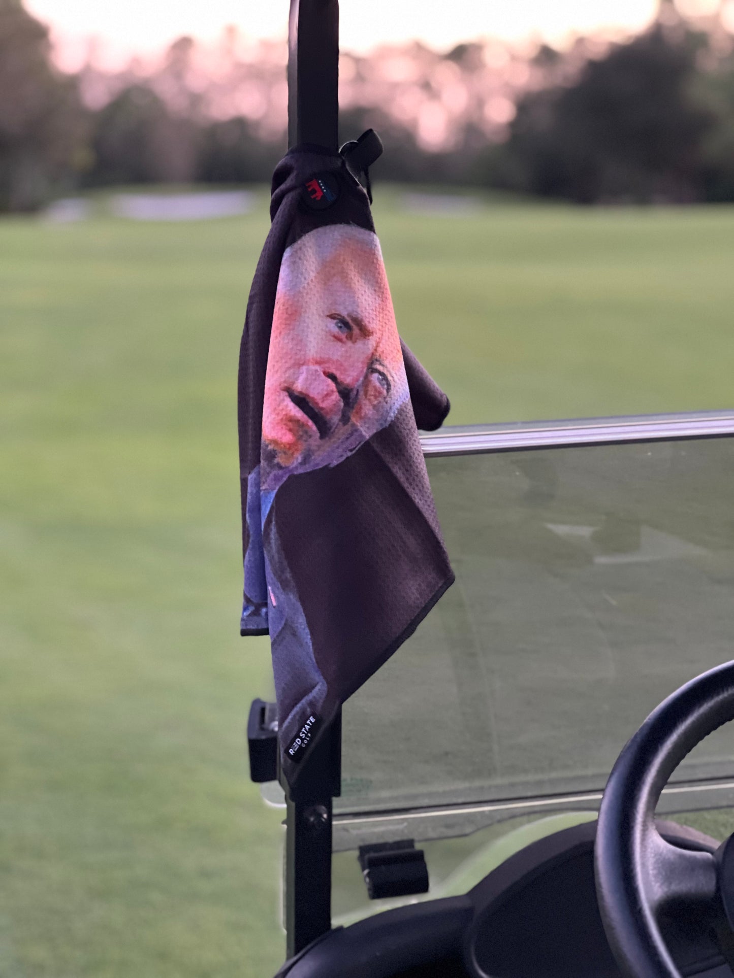 THE SLEEPY JOE GOLF TOWEL