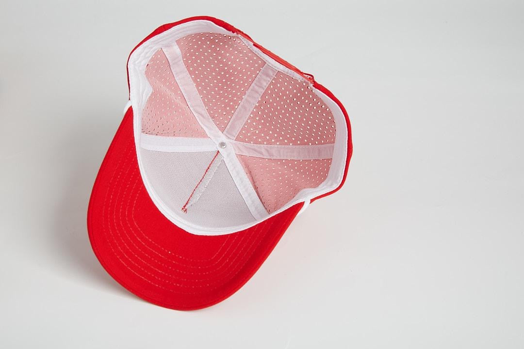 TR47MP GOLF HAT - RED